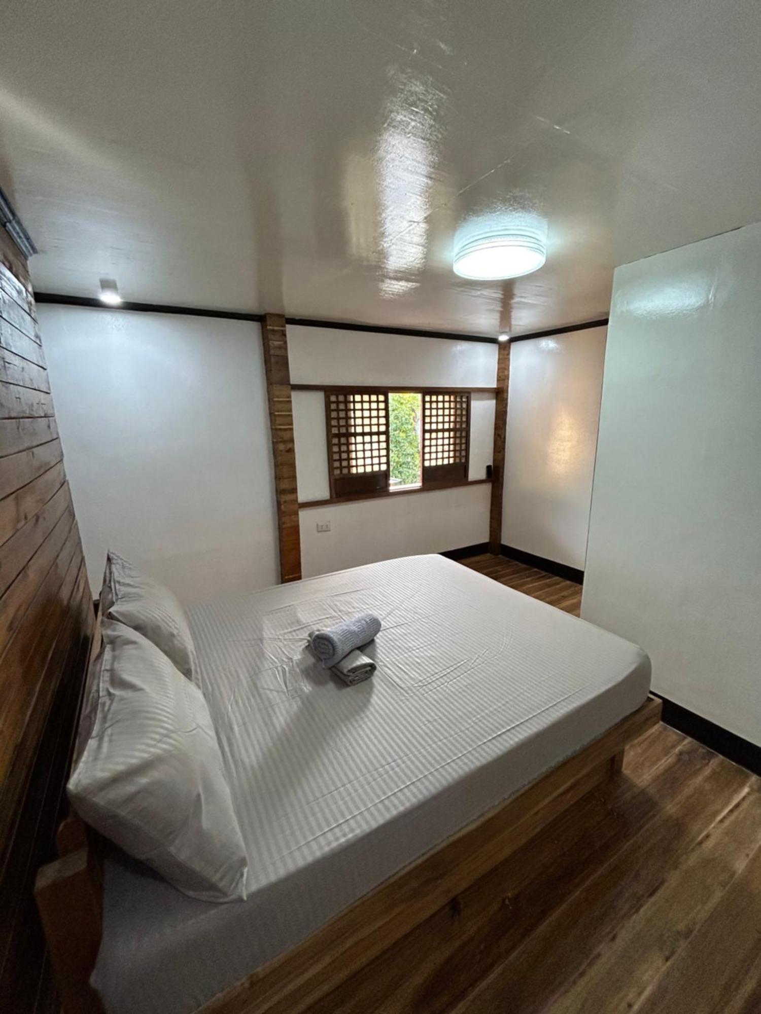 Islanders Hostel Port Barton ซาน วิเซนเต ภายนอก รูปภาพ